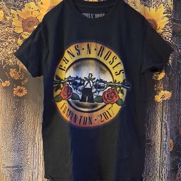 Guns N' Roses Black Graphic Tee - Picture 1 of 3